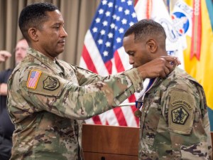 Fort Knox soldier earns Soldier’s Medal for saving man from burning fuel truck
