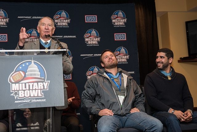 Honored guests: MoH recipients reflect on heroism, brotherhood at Military Bowl reception