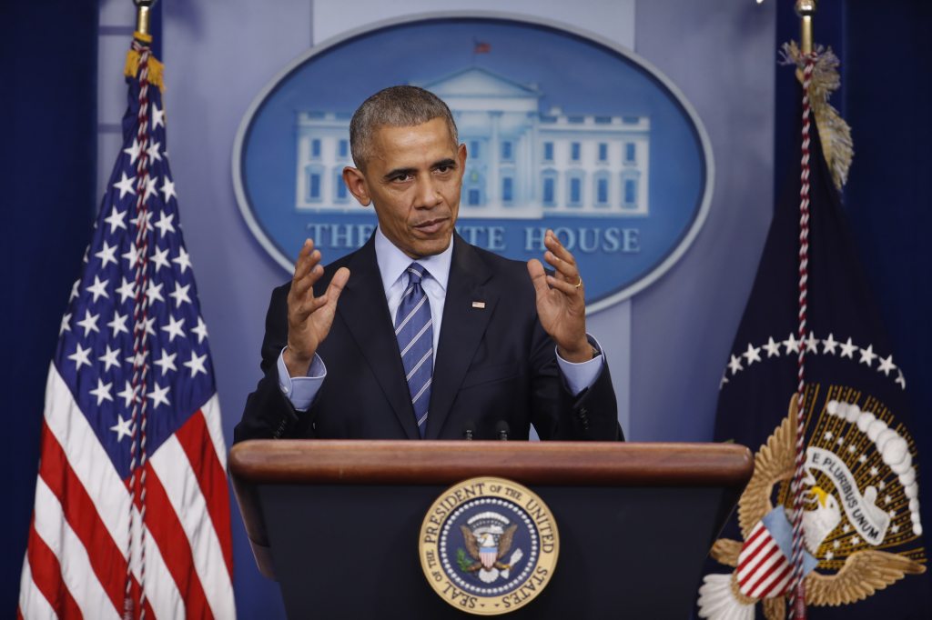 Obama retaliates against Russia for election hacking