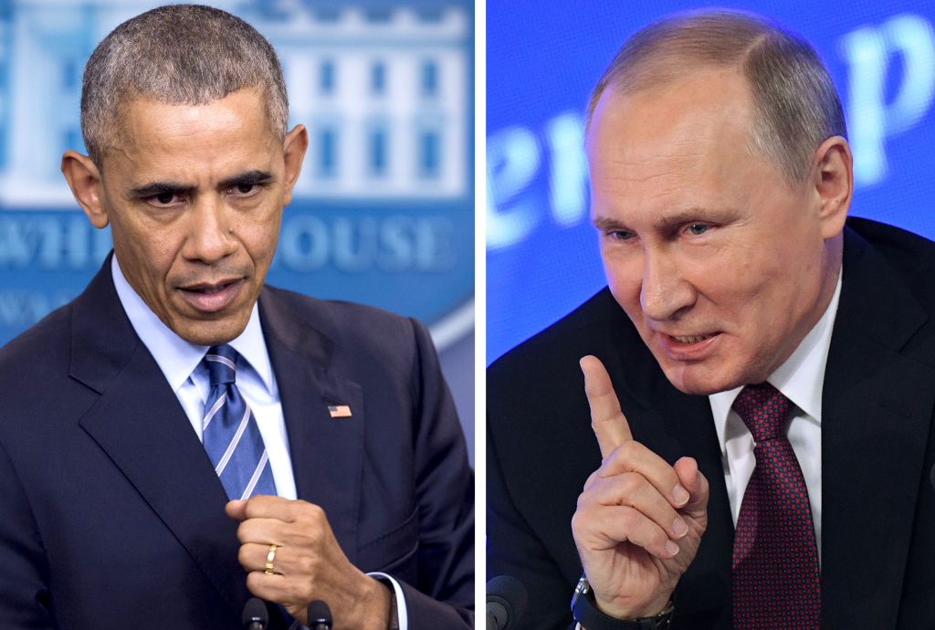 US slaps sanctions on Russia, expels 35 diplomats