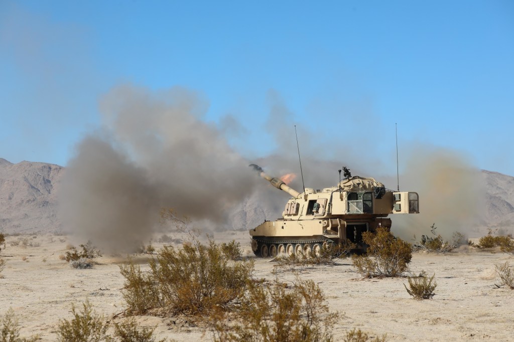 New aircraft and a supergun? | Defense News Weekly, April 7, 2019