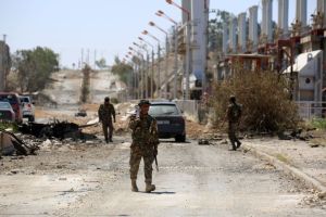 US Kurdish allies in final push to encircle Raqqa amid increasing threats from Turkey