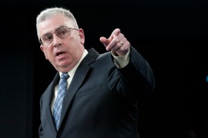 Retired Gen. Abizaid to advise Ukraine’s defense minister