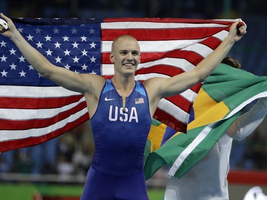 Army Reserve officer named top US male track-and-field athlete of 2017