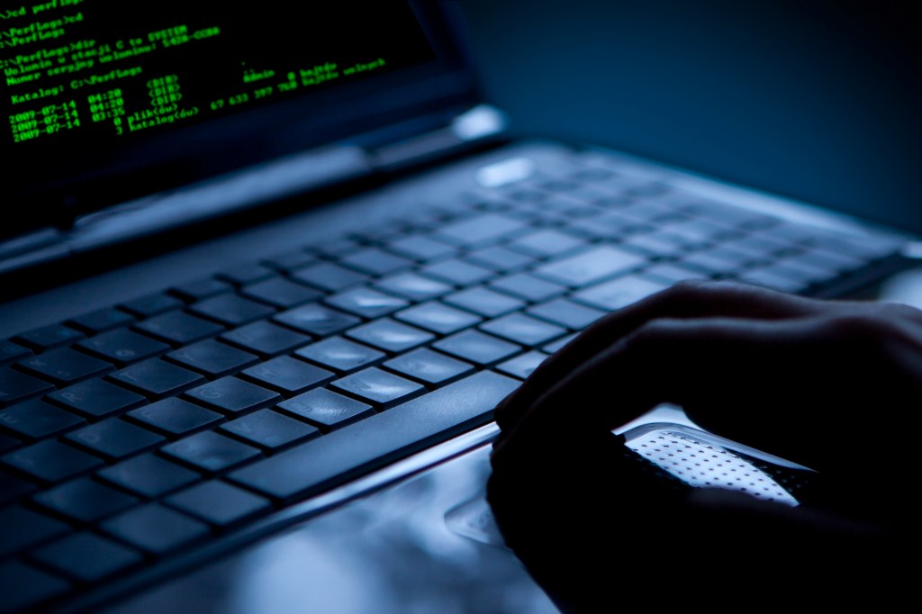 Soldiers fend off tank assault with cyber, EW