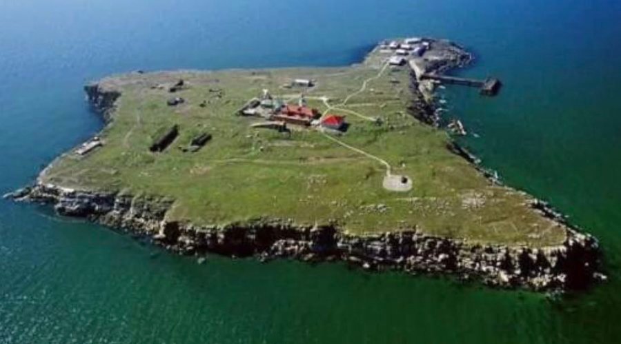 Snake Island Ukrainians found alive, taken as Russian prisoners