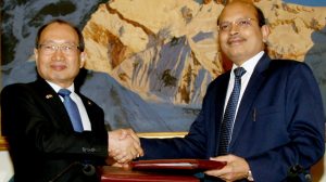 India, South Korea sign agreement to build warships
