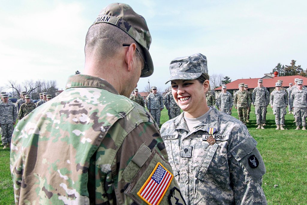 Iowa National Guardsman uses Army training to help save shooting victim