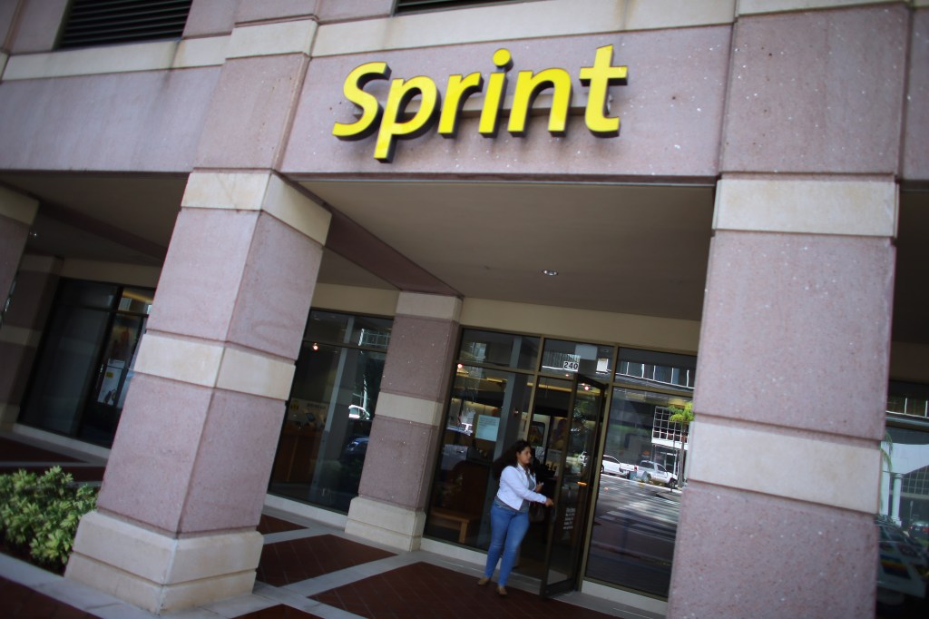 DISA awards communications contract to Sprint