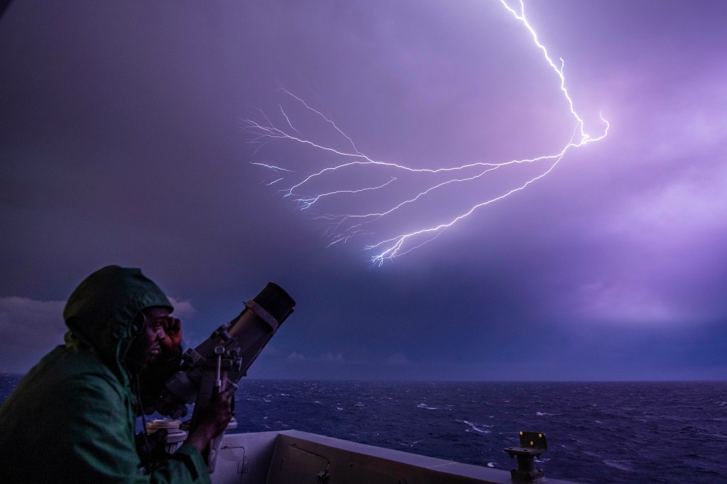 A Storm on the Horizon: The Drift, S. II, Vol. XXVIII