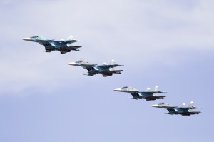 Pentagon downplays near-collision between U.S., Russian warplanes over Syria