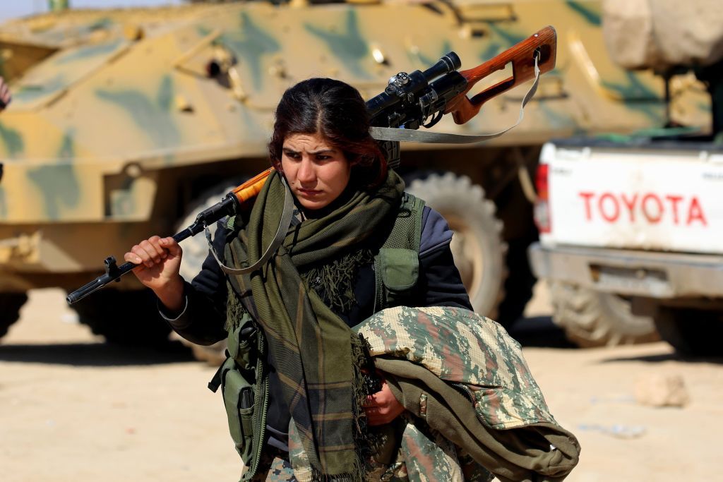 No, the Pentagon is not supplying Syrian Kurds with Abrams tanks