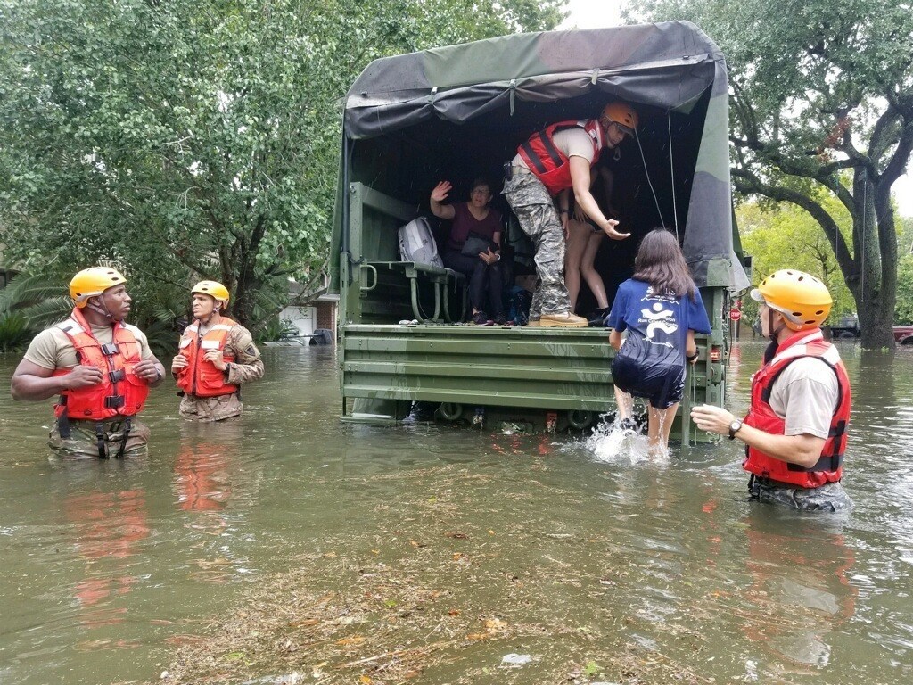 Texas activates 2,000 more guardsmen; asks for 10,000 from other states for Harvey support