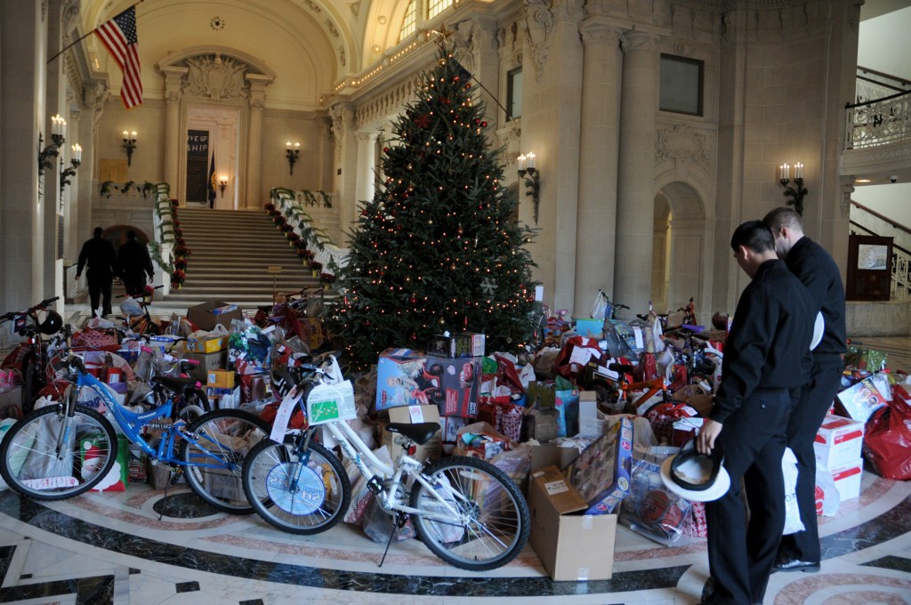 Naval Academy to hold annual ‘Giving Tree’ charity ceremony