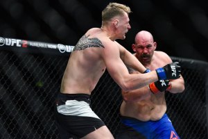 Split-decision loss for former National Guardsman Tim Johnson at UFC Fight Night 99