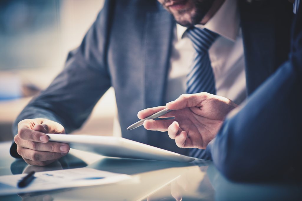 Report: Physical, digital infrastructure drive $2T government contracting market