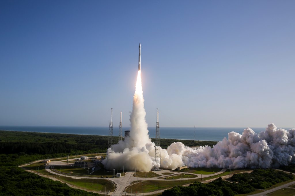 Trump, Mattis lose as ‘Space Corps’ proposal survives in defense policy bill