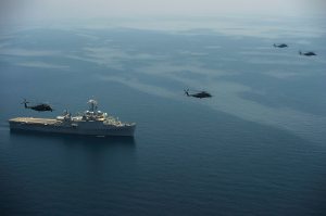 U.S. threatens retaliation for missile attack off Yemen