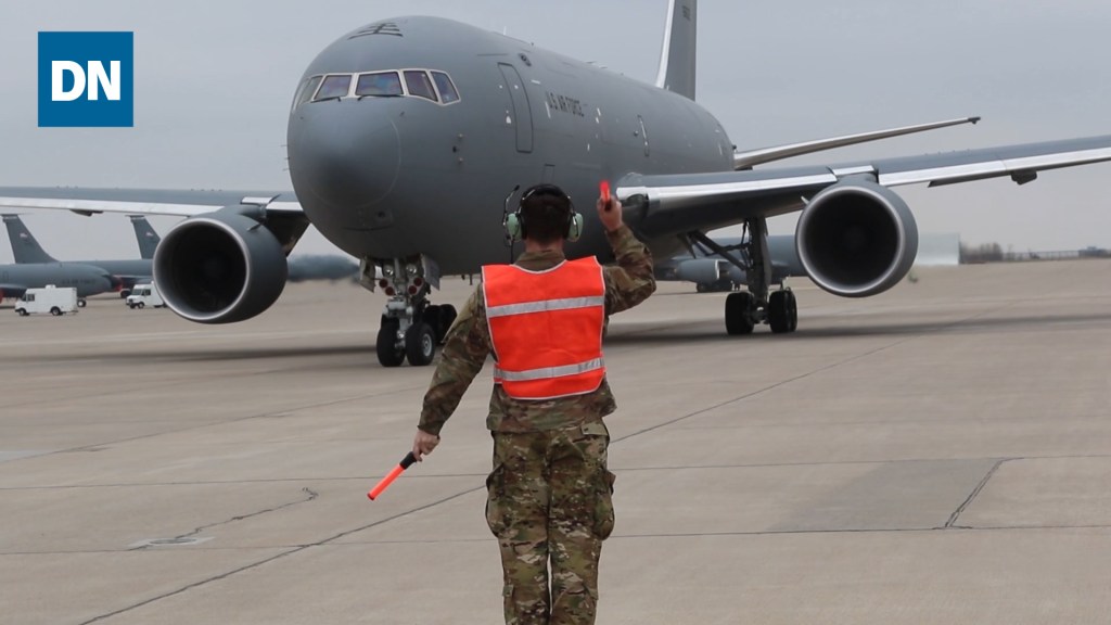 How are US pilots and boom operators adapting to the KC-46? | Dubai Airshow 2019
