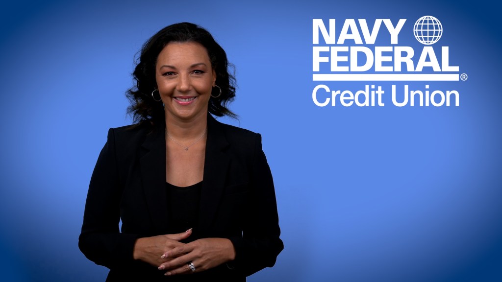 Money Minute – How to avoid unnecessary spending during the holidays