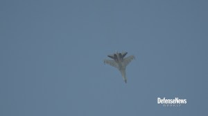 Su-35 performs maneuvers at Dubai Airshow 2017