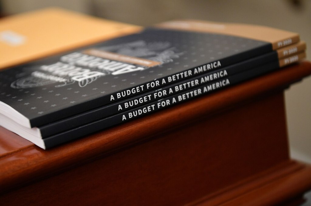 2021 budget date set | Defense News Minute, Jan. 7, 2020