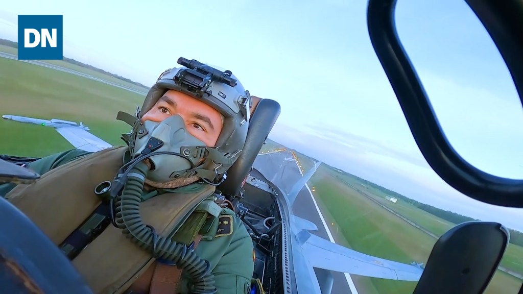 Watch: NATO pilots patrol Baltic airspace