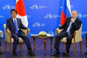 Russia’s Putin meets Japanese PM to discuss WWII peace deal