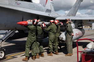 Pentagon, Lockheed sign framework deal to boost AIM-260 production
